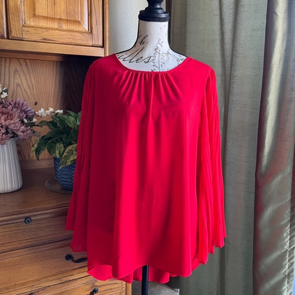 Vince Camuto Red Pleated Exaggerated Bell Sleeve Blouse Women's Medium